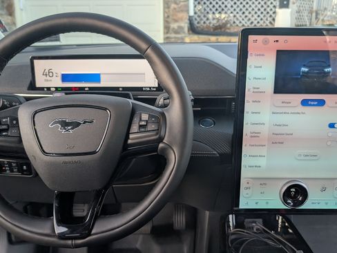 Used 2024 Ford Mustang Mach-E Select w/ Comfort Package Lite image 13