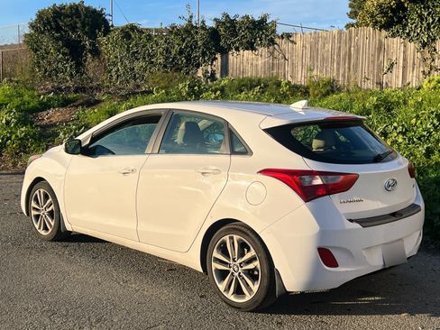 Used 2016 Hyundai Elantra GT w/ Option Group 02 image 5