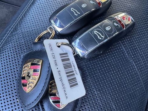 Used 2013 Porsche Cayenne image 18