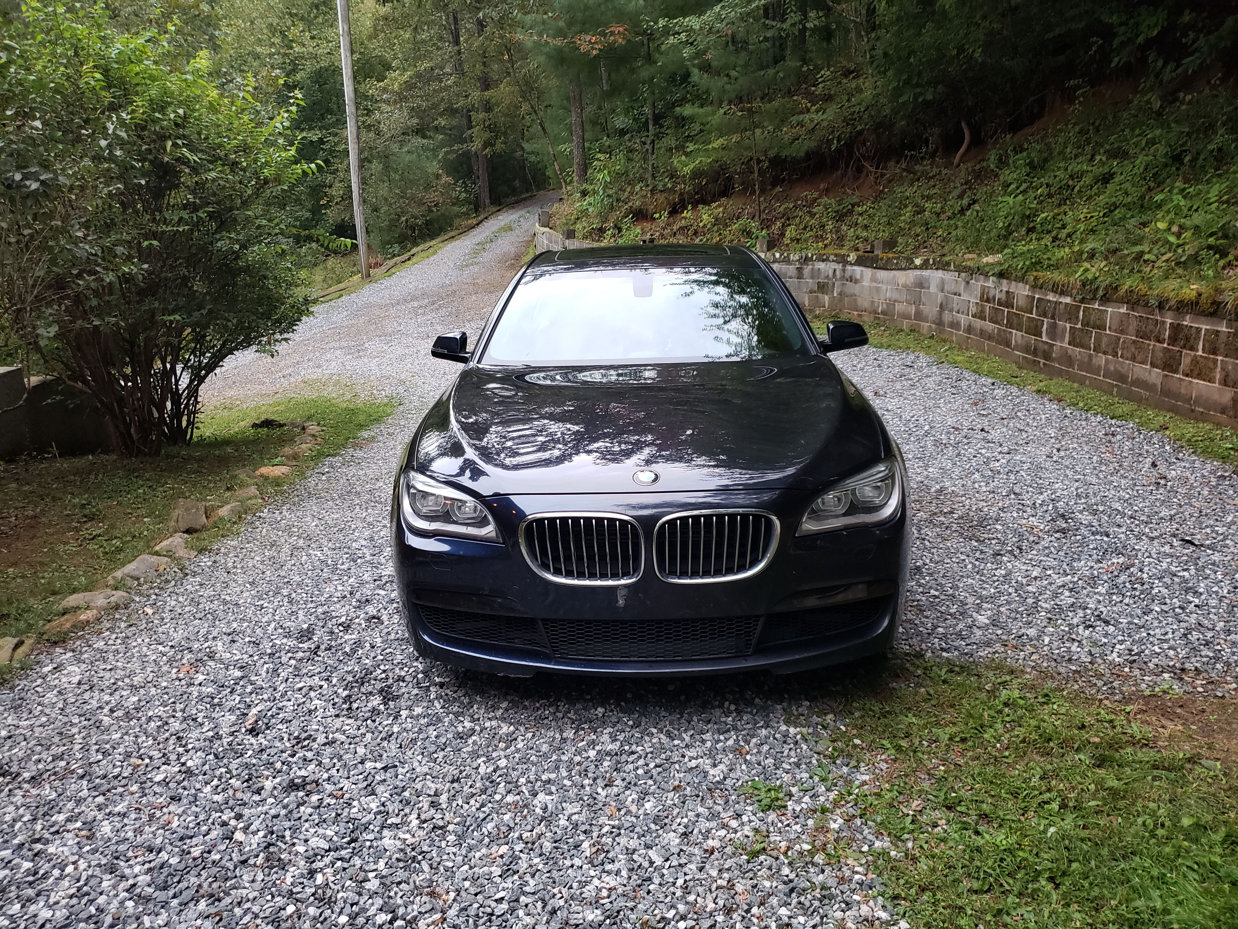 Used 2013 BMW 750Li xDrive AWD/4WD image 1