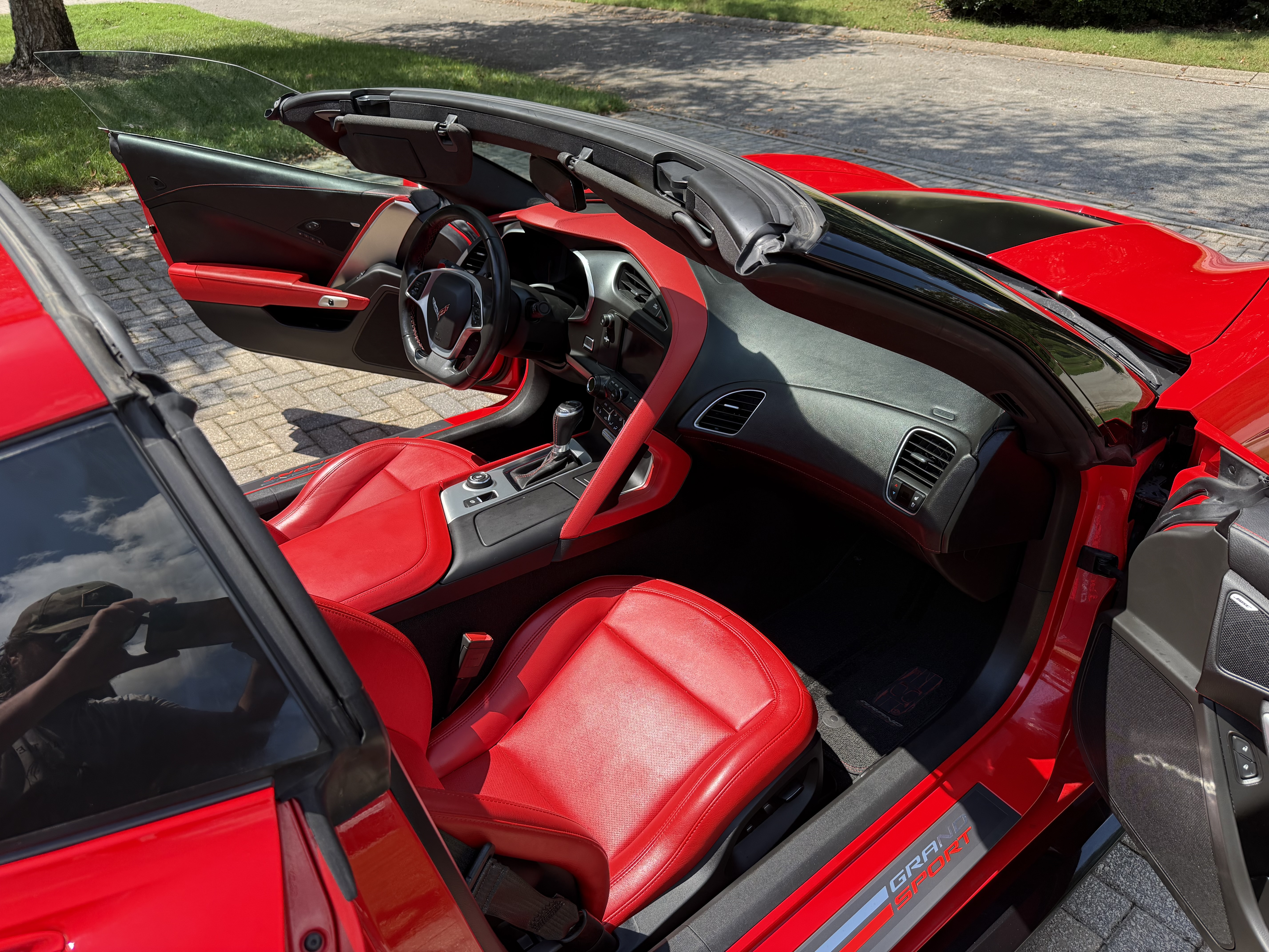 Used 2019 Chevrolet Corvette Grand Sport w/ Z07 Performance Package RWD image 23
