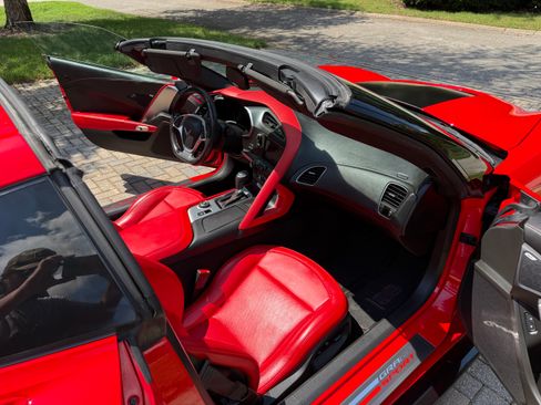 Used 2019 Chevrolet Corvette Grand Sport w/ Z07 Performance Package RWD image 23
