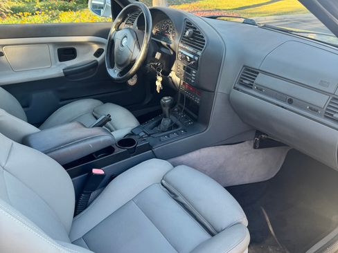 Used 1999 BMW M3 Convertible image 8