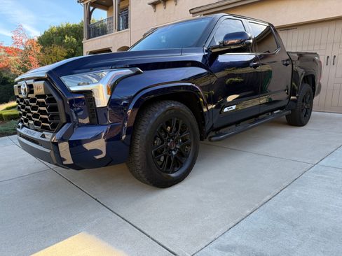 Used 2022 Toyota Tundra SR5 image 9