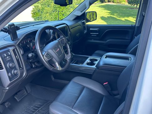 Used 2015 GMC Sierra 1500 SLT w/ All-Terrain Package AWD/4WD image 11