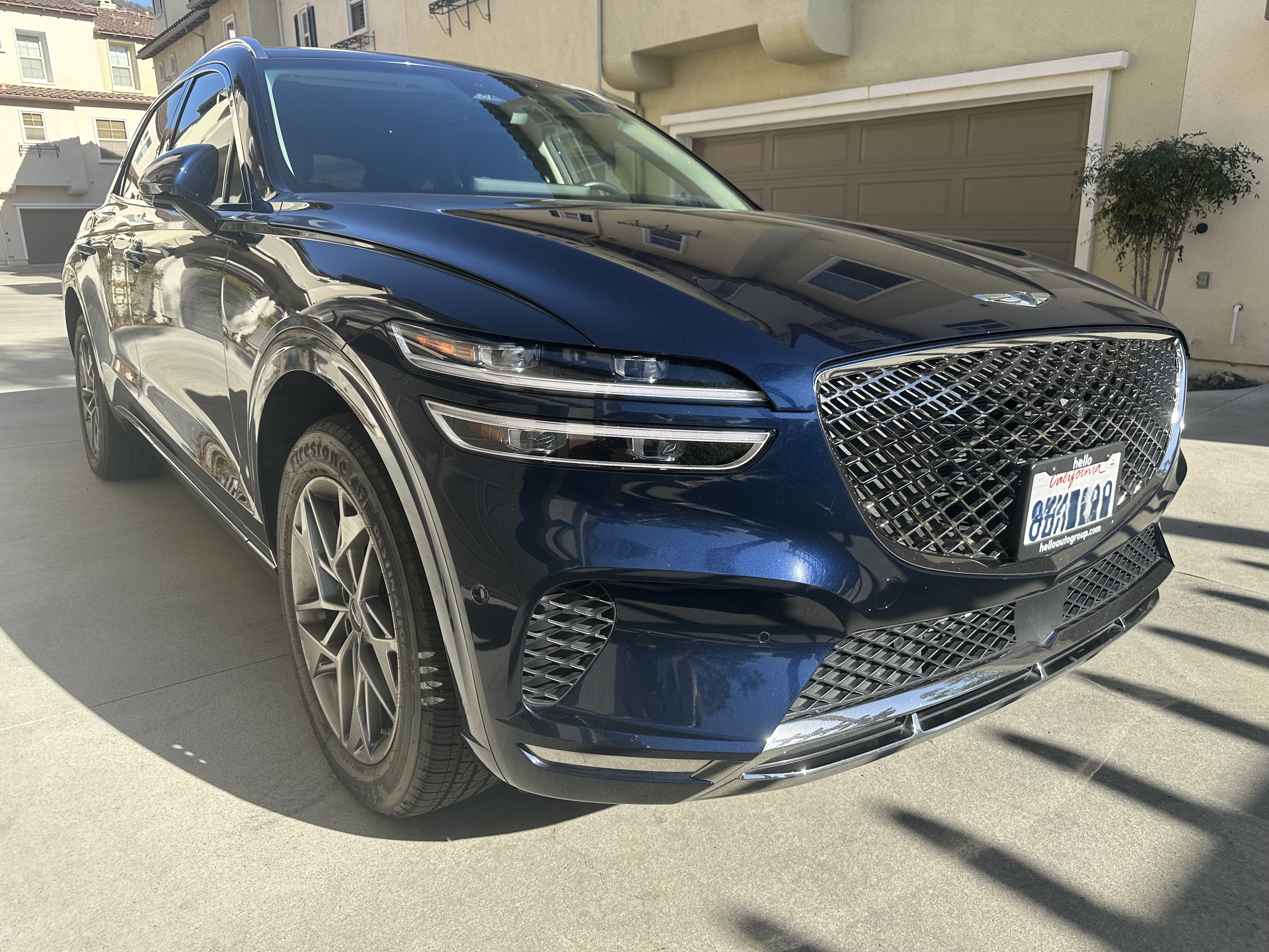 Used 2022 Genesis GV70 2.5T w/ Advanced Package AWD/4WD image 1