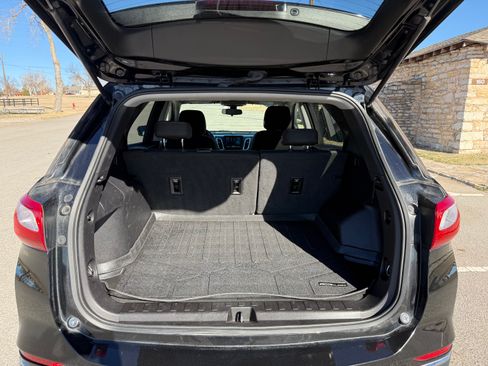 Used 2018 Chevrolet Equinox LT image 24