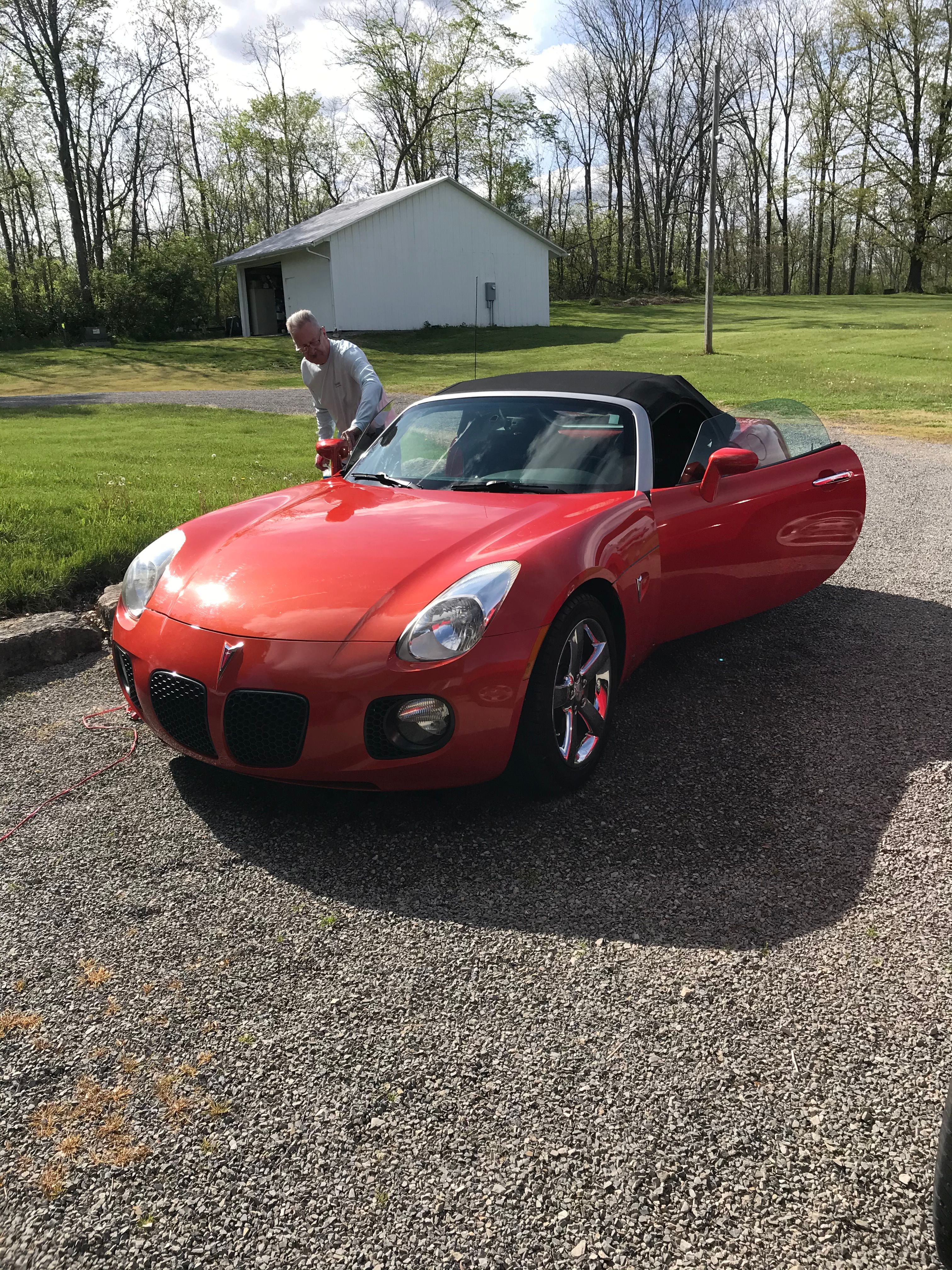Used 2008 Pontiac Solstice GXP w/ Premium Package RWD image 5
