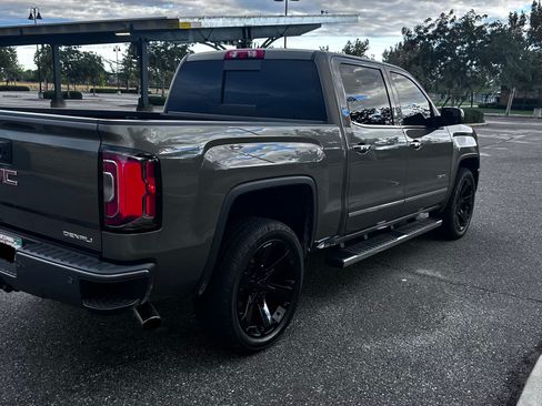 Used 2018 GMC Sierra 1500 Denali AWD/4WD image 11
