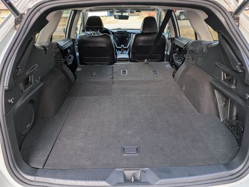 Used 2021 Subaru Outback Limited image 2