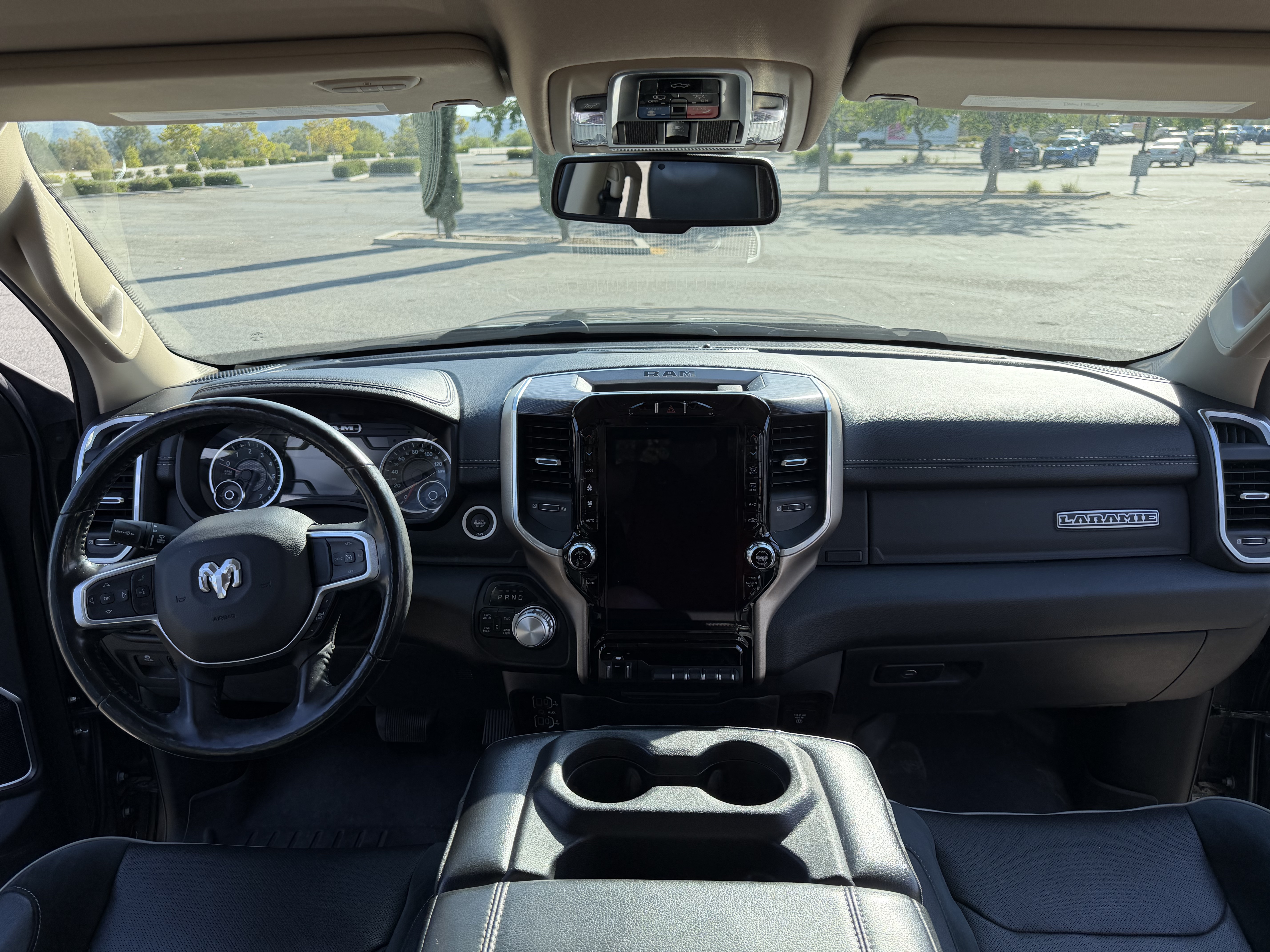 Used 2019 RAM 1500 Laramie AWD/4WD image 10