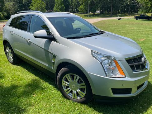 Used 2012 Cadillac SRX Luxury AWD/4WD image 4