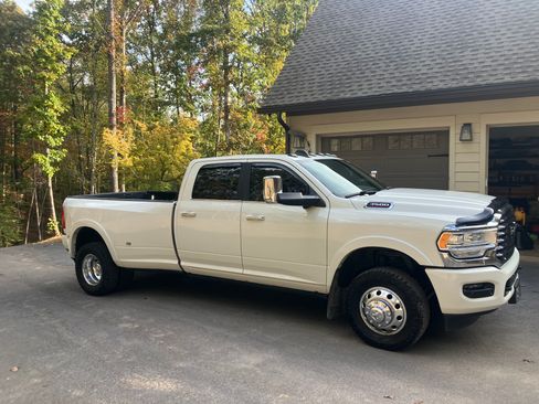Used 2021 RAM 3500 Limited image 24
