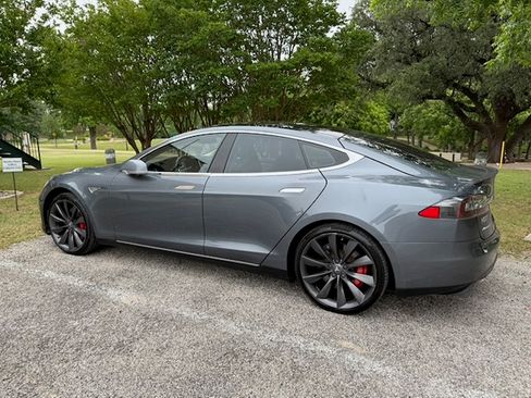 Used 2014 Tesla Model S P85 RWD image 21