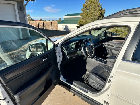 Used 2018 Subaru Outback 3.6R Limited image 10