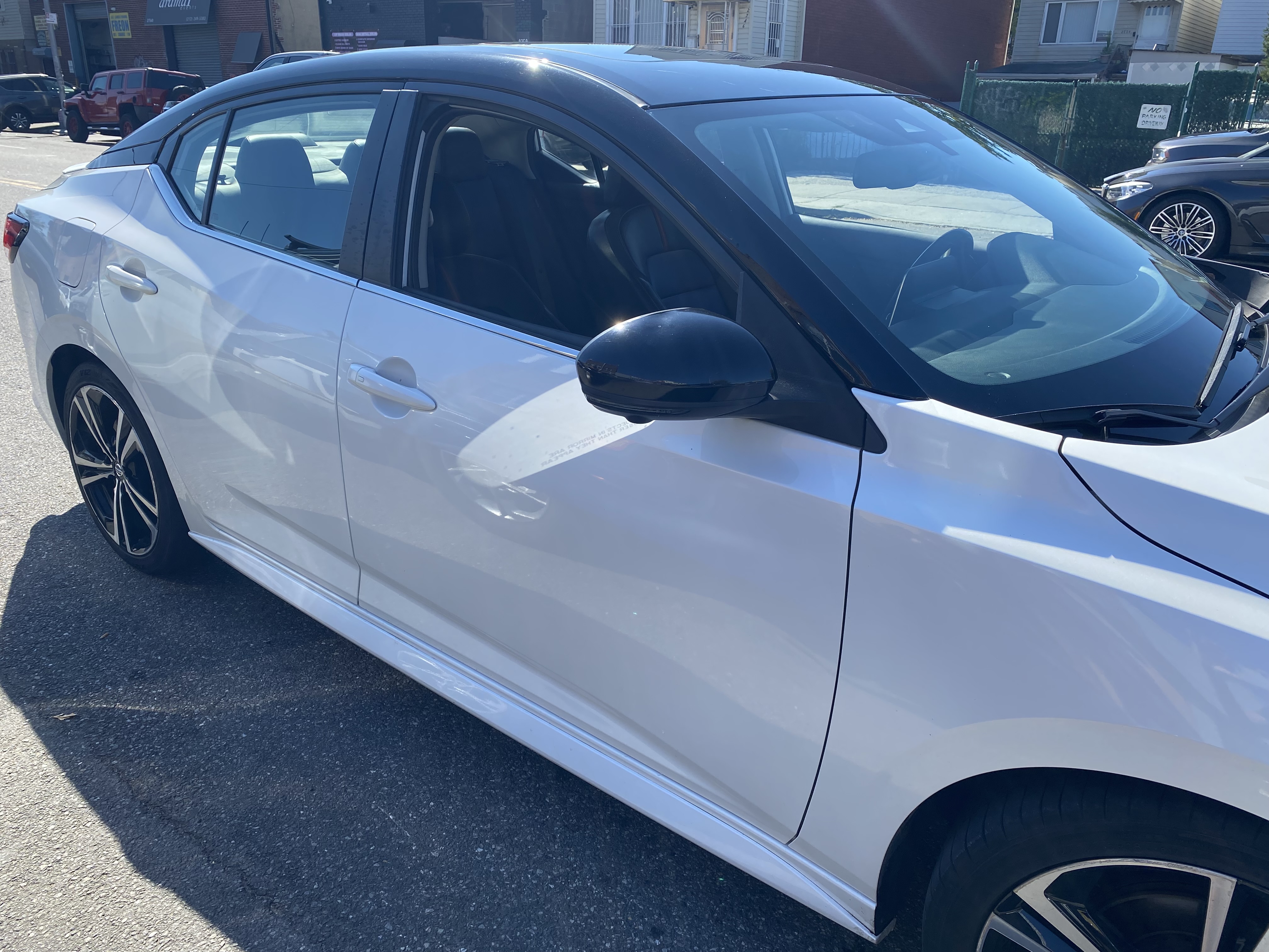 Used 2020 Nissan Sentra SR w/ Premium Package FWD image 4