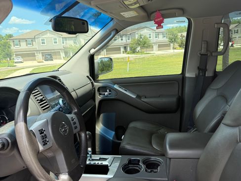 Used 2008 Nissan Pathfinder SE AWD/4WD image 3