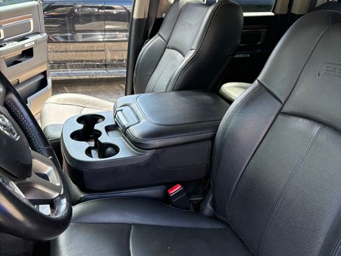 Used 2018 RAM 1500 Laramie AWD/4WD image 14