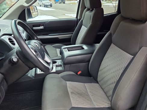 Used 2017 Toyota Tundra SR5 w/ TRD Off Road Package image 11