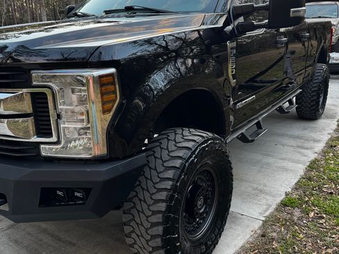 Used 2019 Ford F250 XLT image 5