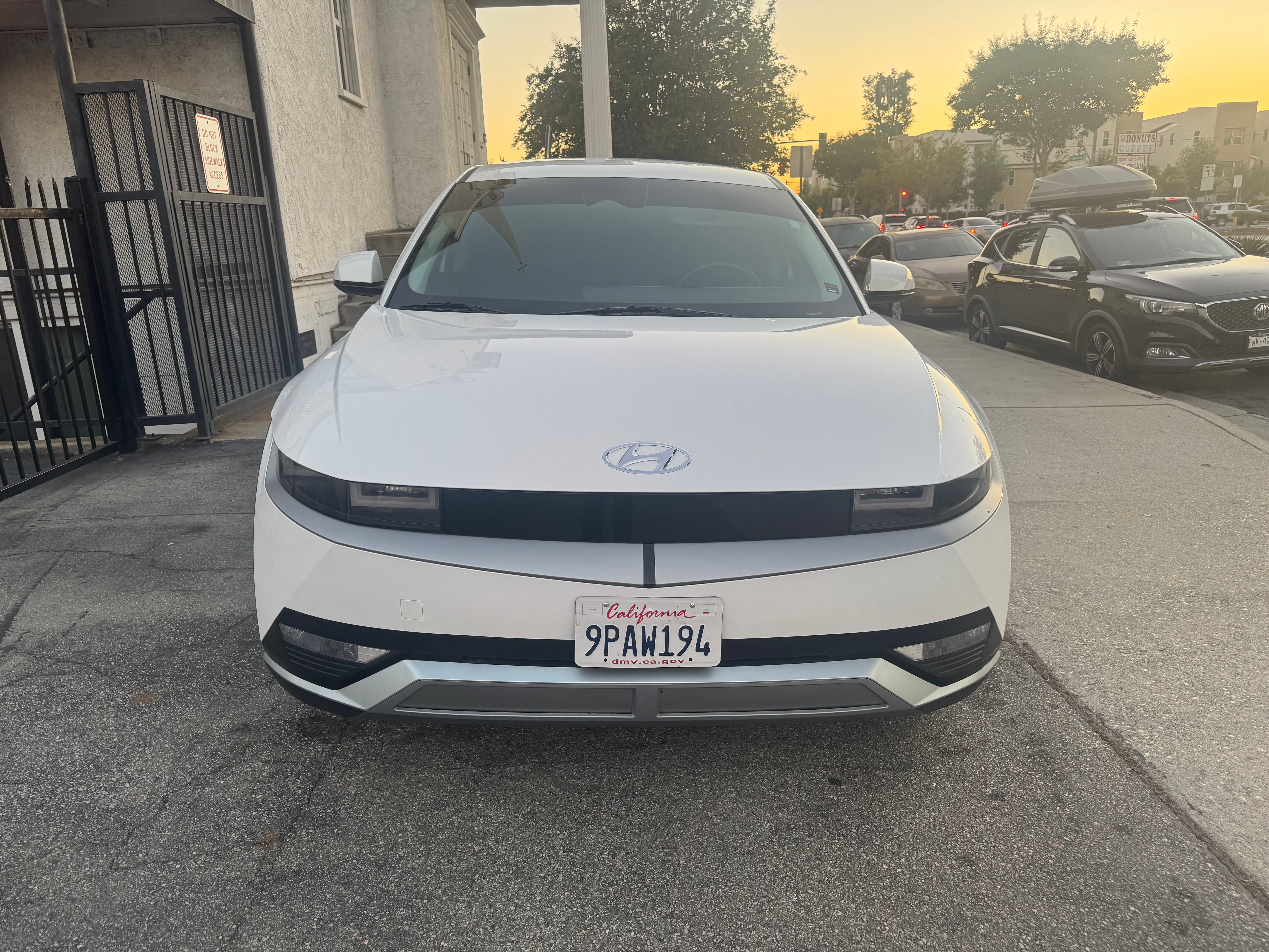 Used 2022 Hyundai Ioniq 5 SE AWD/4WD image 2