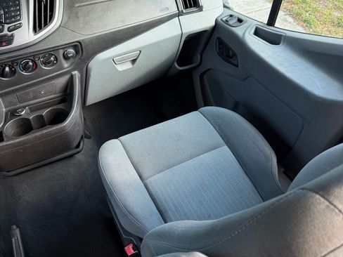 Used 2015 Ford Transit 350 XLT image 10