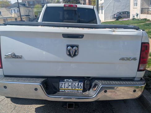 Used 2014 RAM 3500 Big Horn image 14