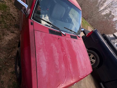 Used 1995 Nissan Pickup XE image 6