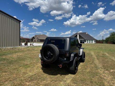 Used 2015 Jeep Wrangler Sport w/ Quick Order Package 23S AWD/4WD image 6