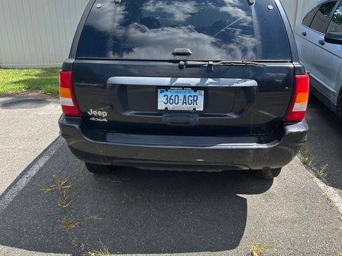 Used 2004 Jeep Grand Cherokee Laredo w/ Cold Weather Group image 23