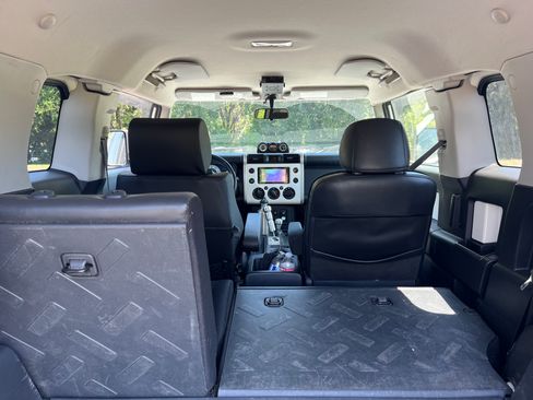 Used 2008 Toyota FJ Cruiser 4WD image 4