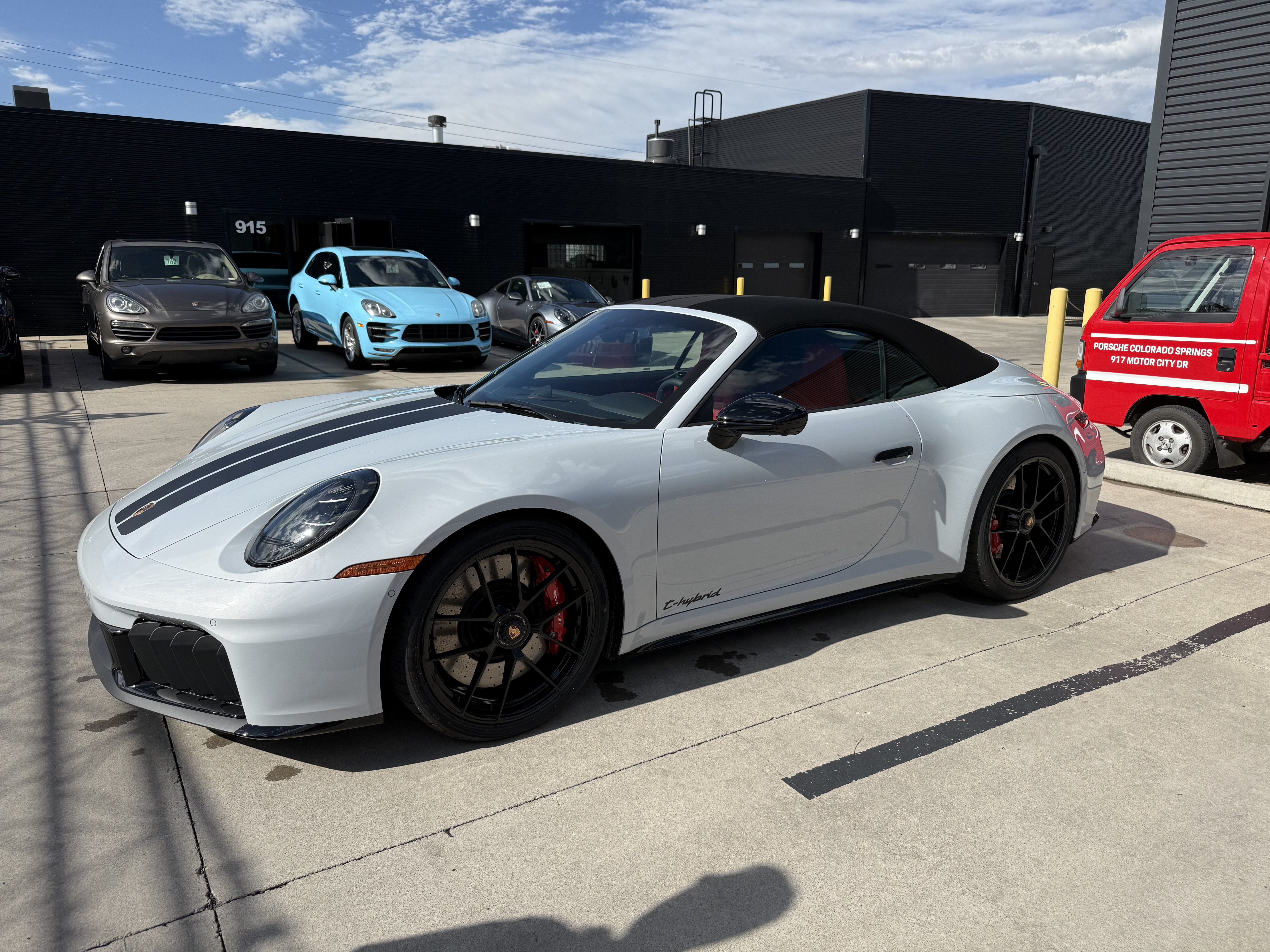 Used 2025 Porsche 911 Carrera 4 GTS AWD/4WD image 11
