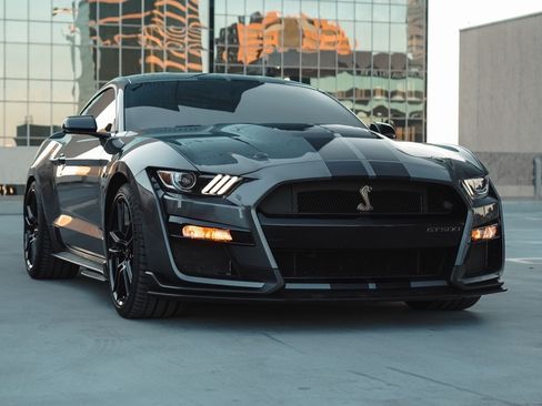 Used 2021 Ford Mustang Shelby GT500 w/ Technology Package image 1