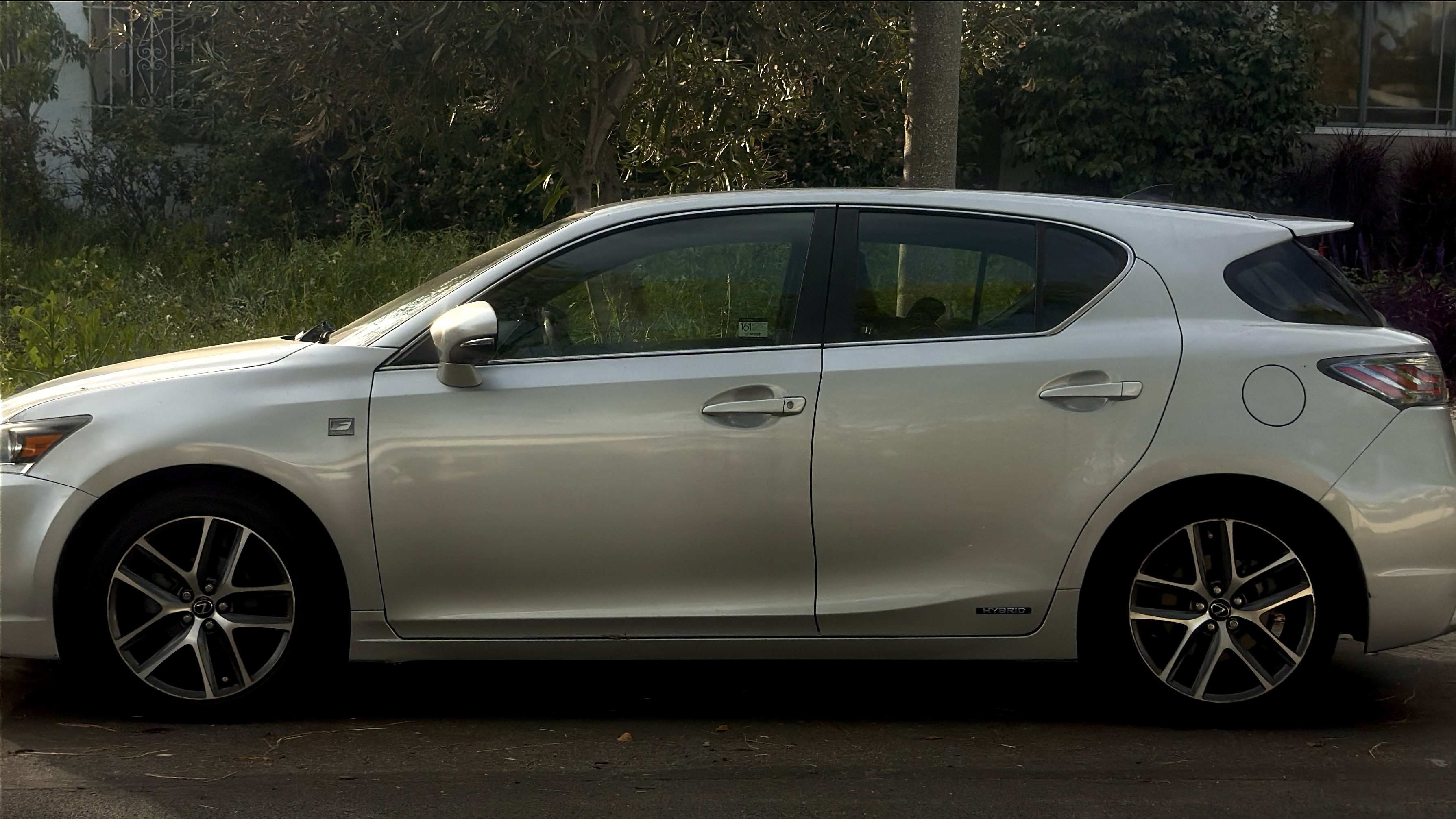 Used 2015 Lexus CT 200h w/ F Sport w/Nuluxe Interior FWD image 6