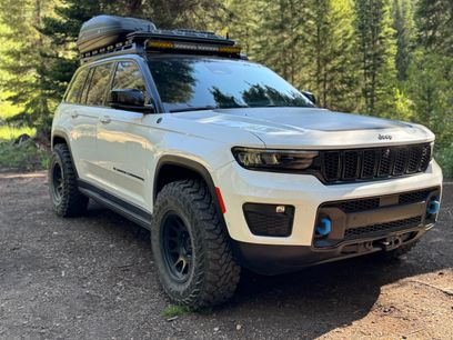 Used 2022 Jeep Grand Cherokee Trailhawk w/ Advanced Protech Group II