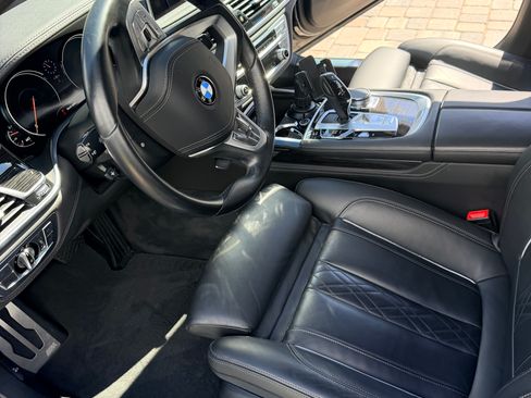 Used 2016 BMW 750i xDrive AWD/4WD image 23