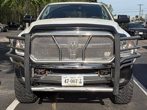 Used 2015 RAM 3500 Tradesman w/ Chrome Appearance Group image 4