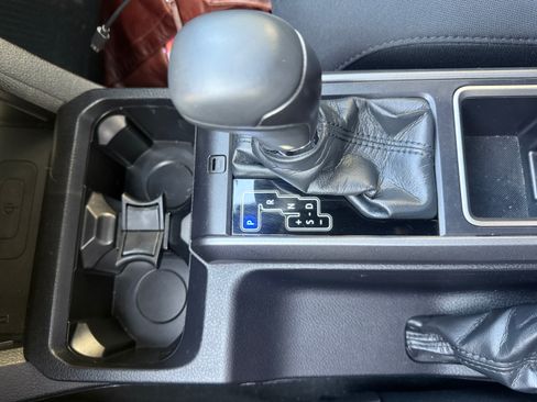 Used 2021 Toyota Tacoma TRD Off-Road w/ Technology Package image 18