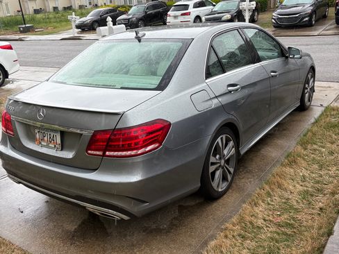 Used 2014 Mercedes-Benz E 350 Sedan image 4