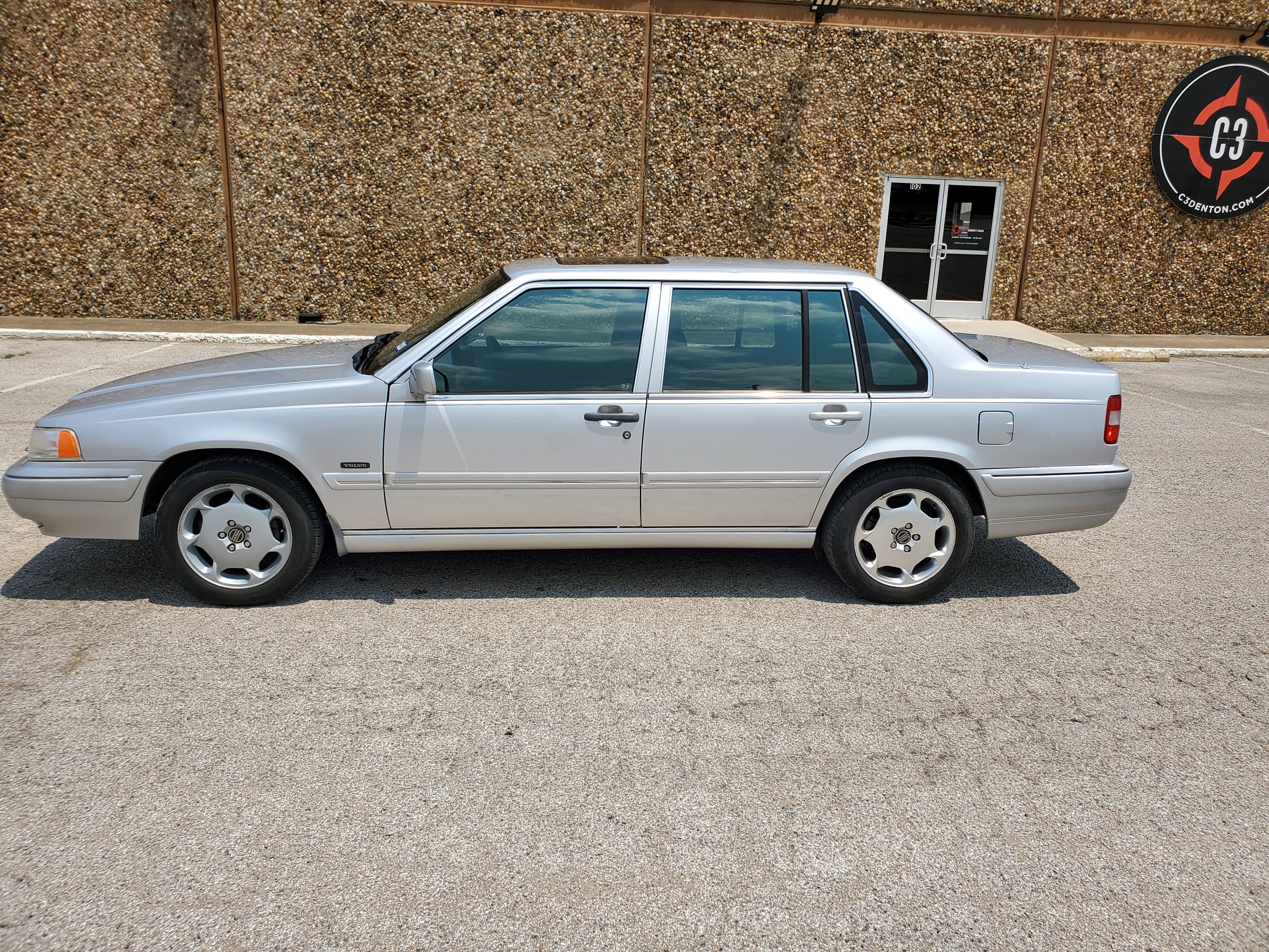 Used 1998 Volvo S90 RWD image 11