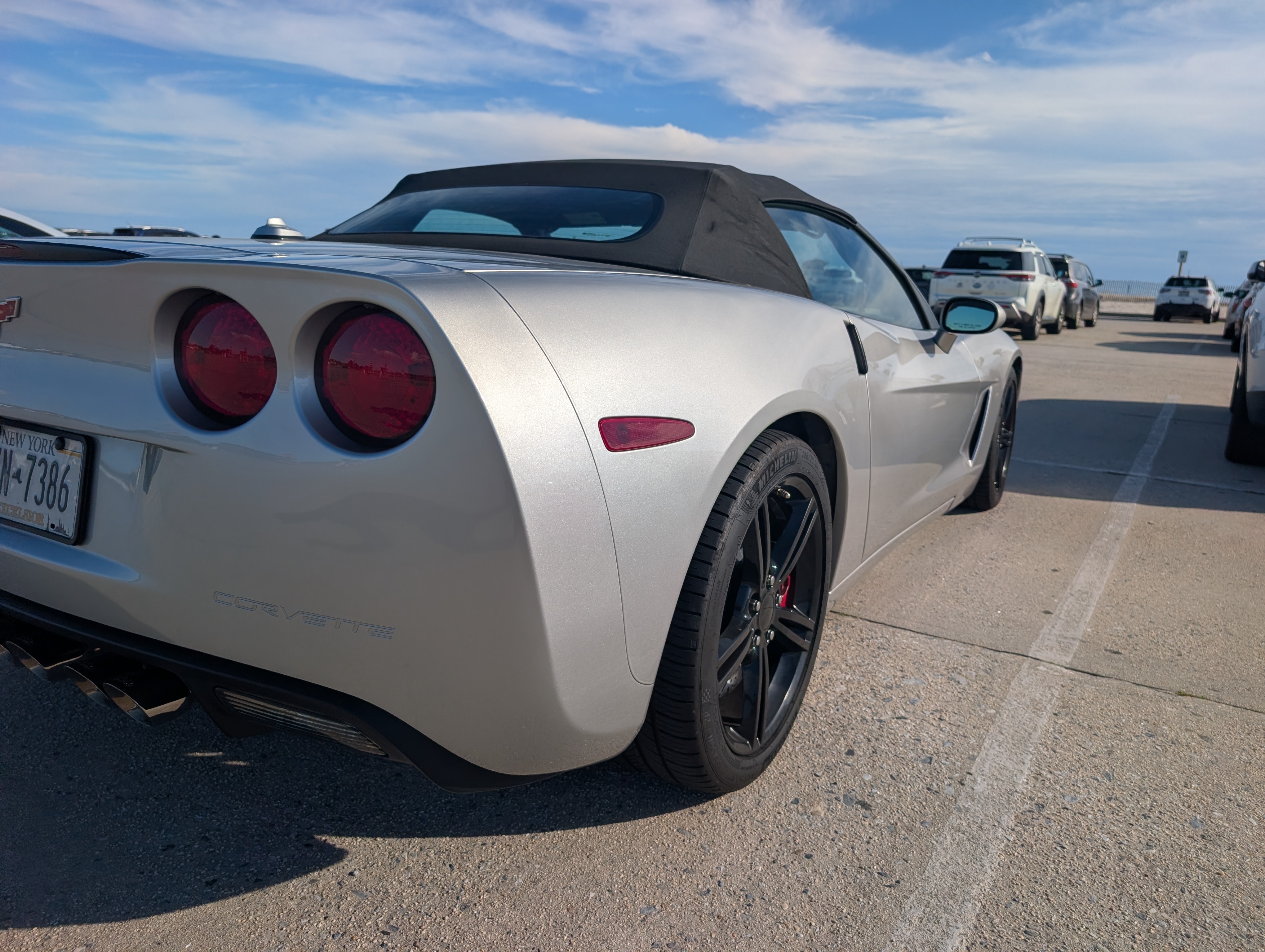 Used 2005 Chevrolet Corvette Convertible w/ Preferred Equipment Group RWD image 10