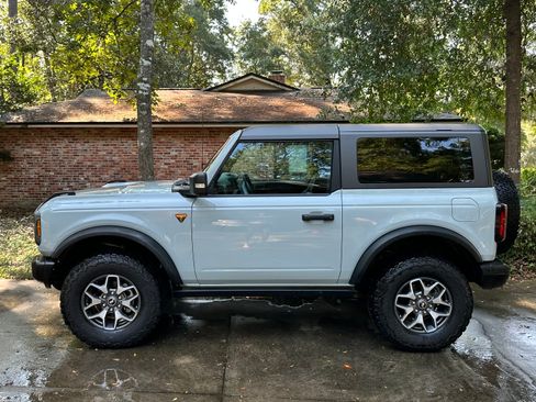 Used 2023 Ford Bronco Badlands AWD/4WD image 4