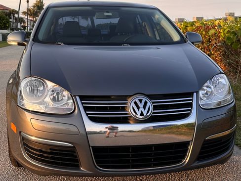 Used 2009 Volkswagen Jetta SE image 6