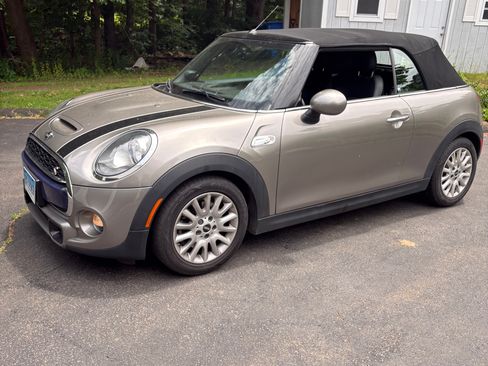 Used 2016 MINI Cooper S FWD image 10