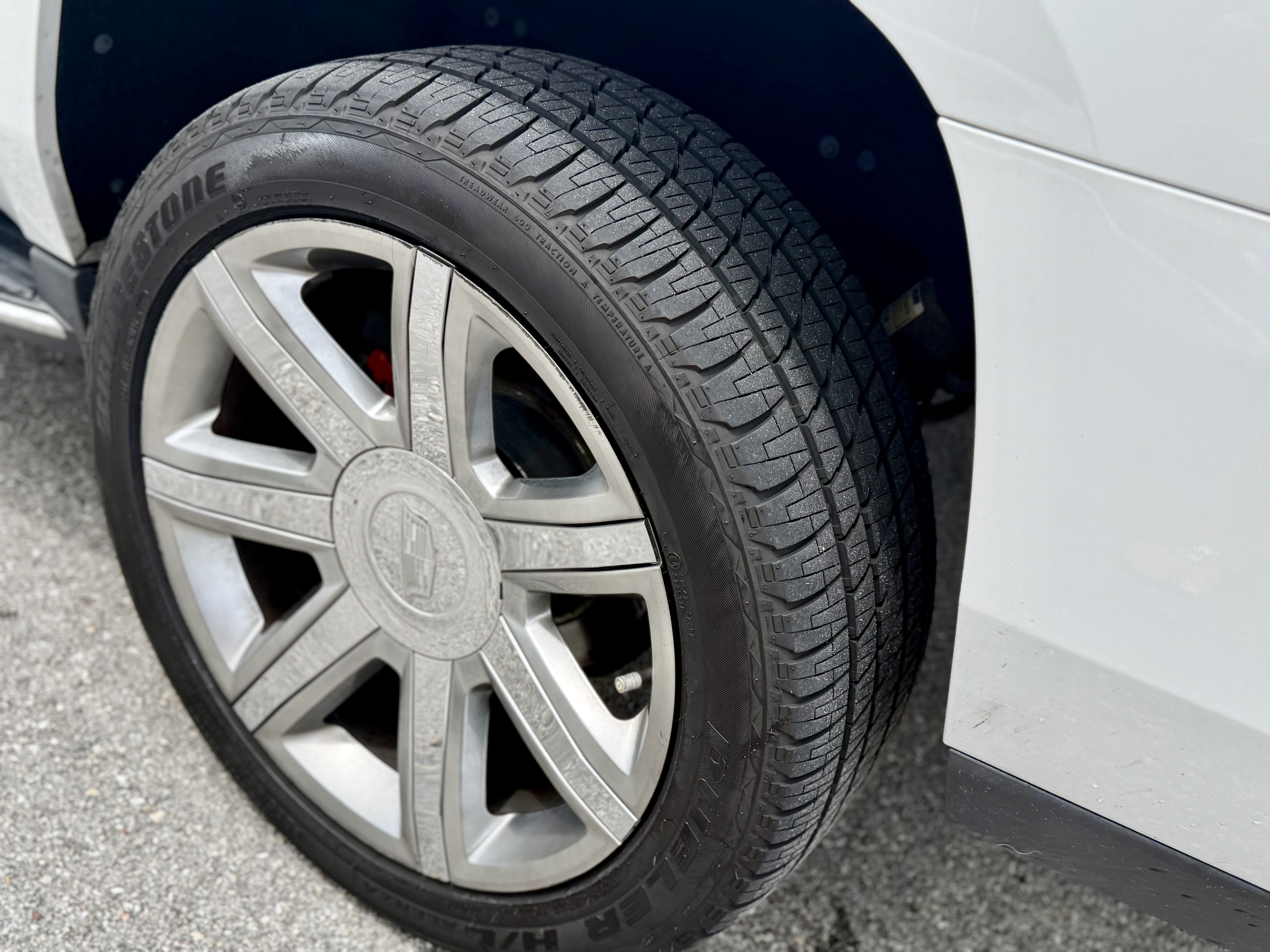 Used 2018 Cadillac Escalade ESV Luxury RWD image 11