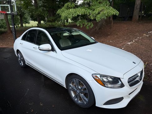 Used 2015 Mercedes-Benz C 300 Sedan image 1