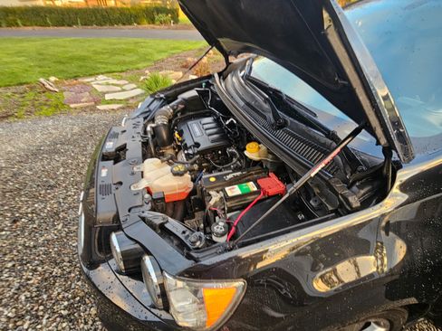 Used 2014 Chevrolet Sonic RS image 9