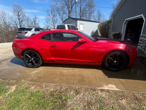 Used 2011 Chevrolet Camaro LT w/ RS Package RWD image 2