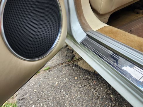 Used 1997 Jaguar XJ Vanden Plas image 17