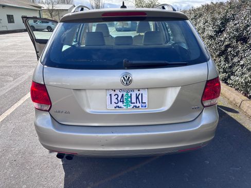 Used 2013 Volkswagen Jetta TDI image 2